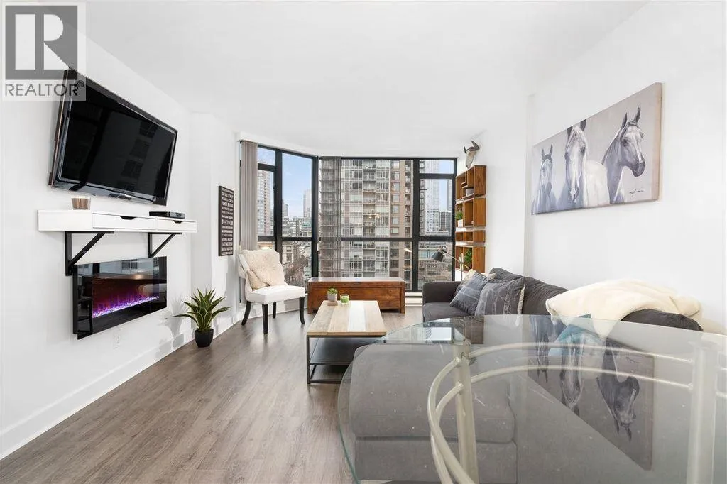 Apartment for rent: 1104 888 Hamilton Street, Vancouver, British Columbia V6B 5W4