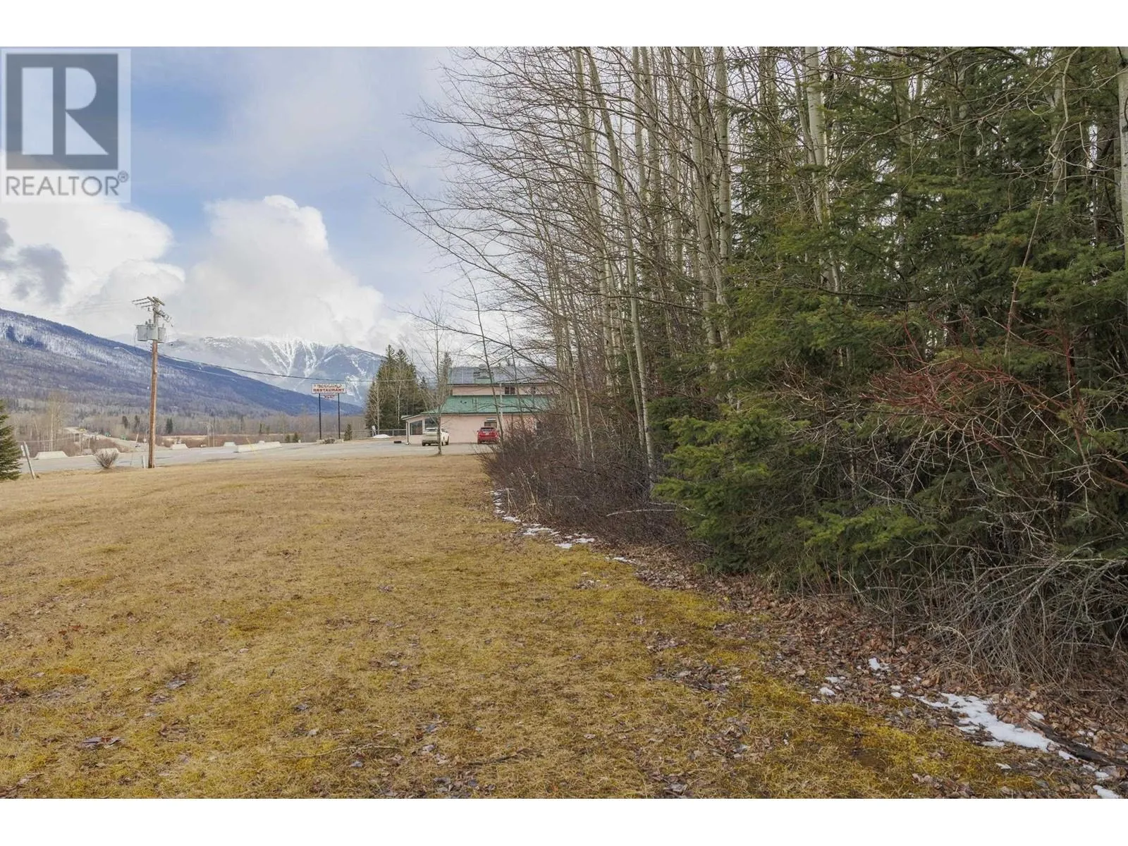 1105 Se Frontage Road, McBride, British Columbia V0J 2E0