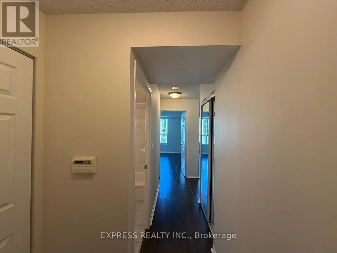 Apartment for rent: 1106 - 29 Pemberton Avenue, Toronto, Ontario M2M 4L5