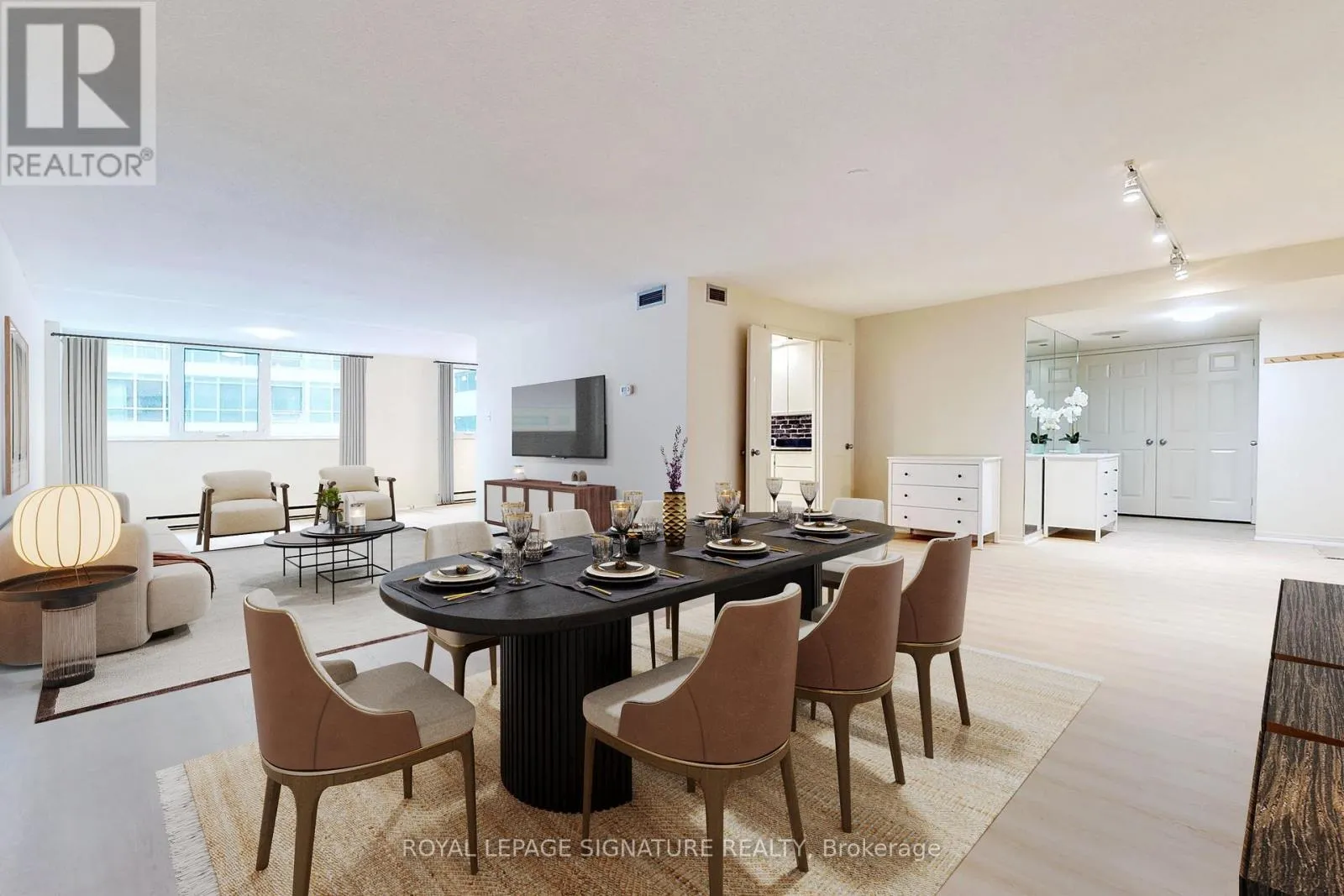 Apartment for rent: 1107 - 360 Bloor Street E, Toronto, Ontario M4W 3M3