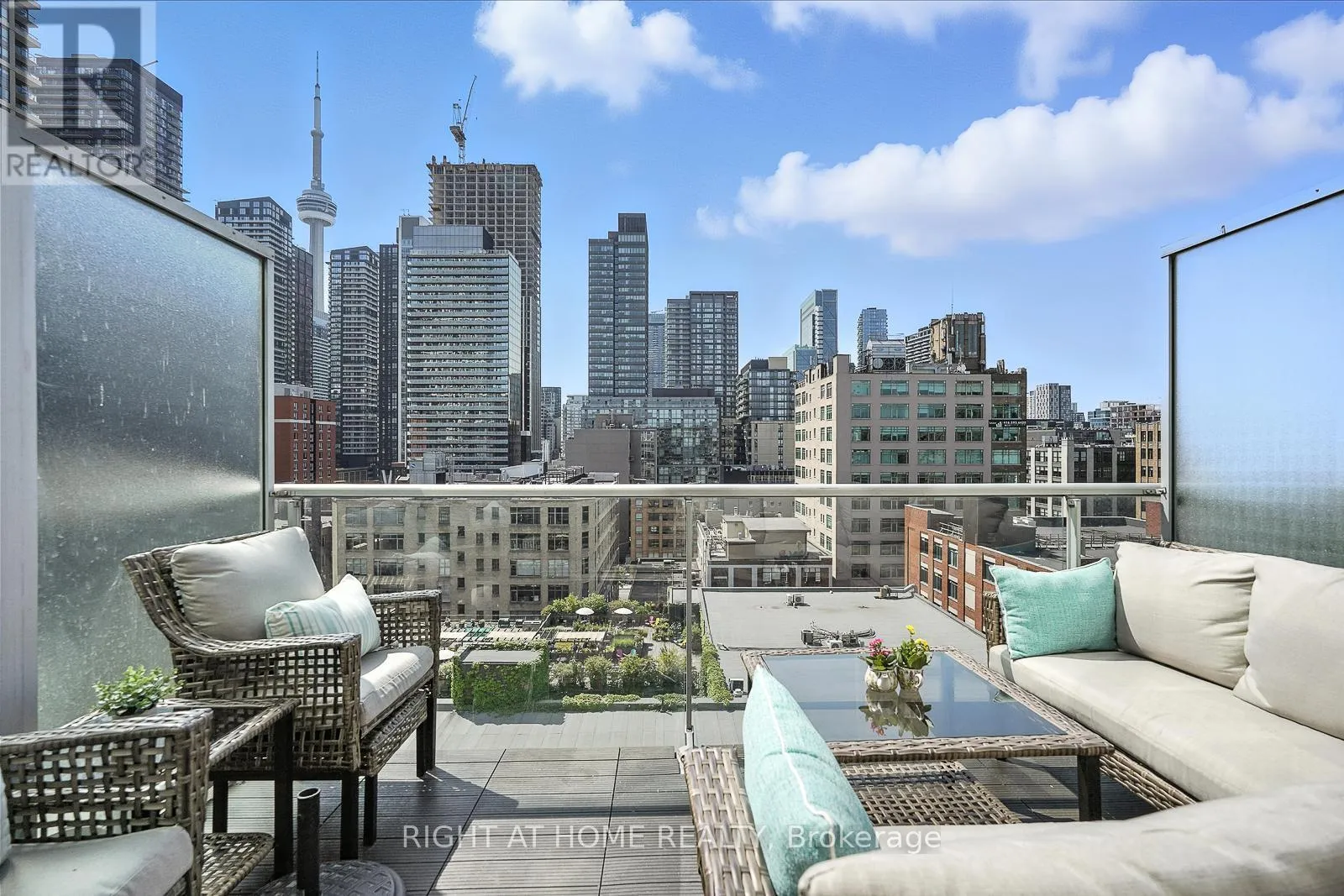 Apartment for rent: 1107 - 388 Richmond Street W, Toronto, Ontario M5V 3P1