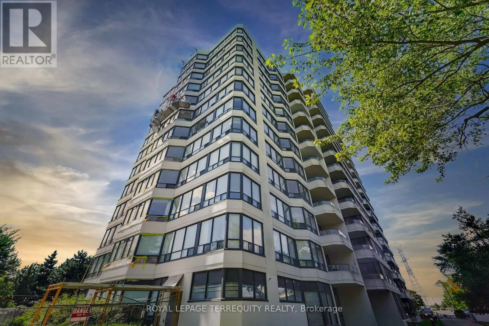 Apartment for rent: 1107 - 8501 Bayview Avenue, Richmond Hill, Ontario L4B 3J7