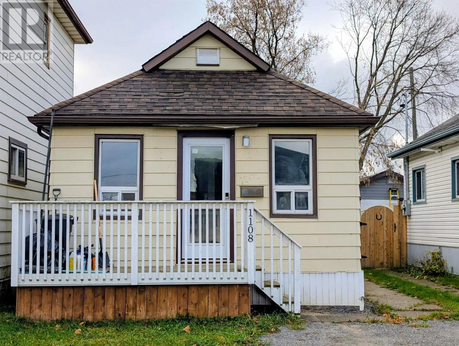 1108 Frederica St W, Thunder Bay, Ontario P7E 3Y2