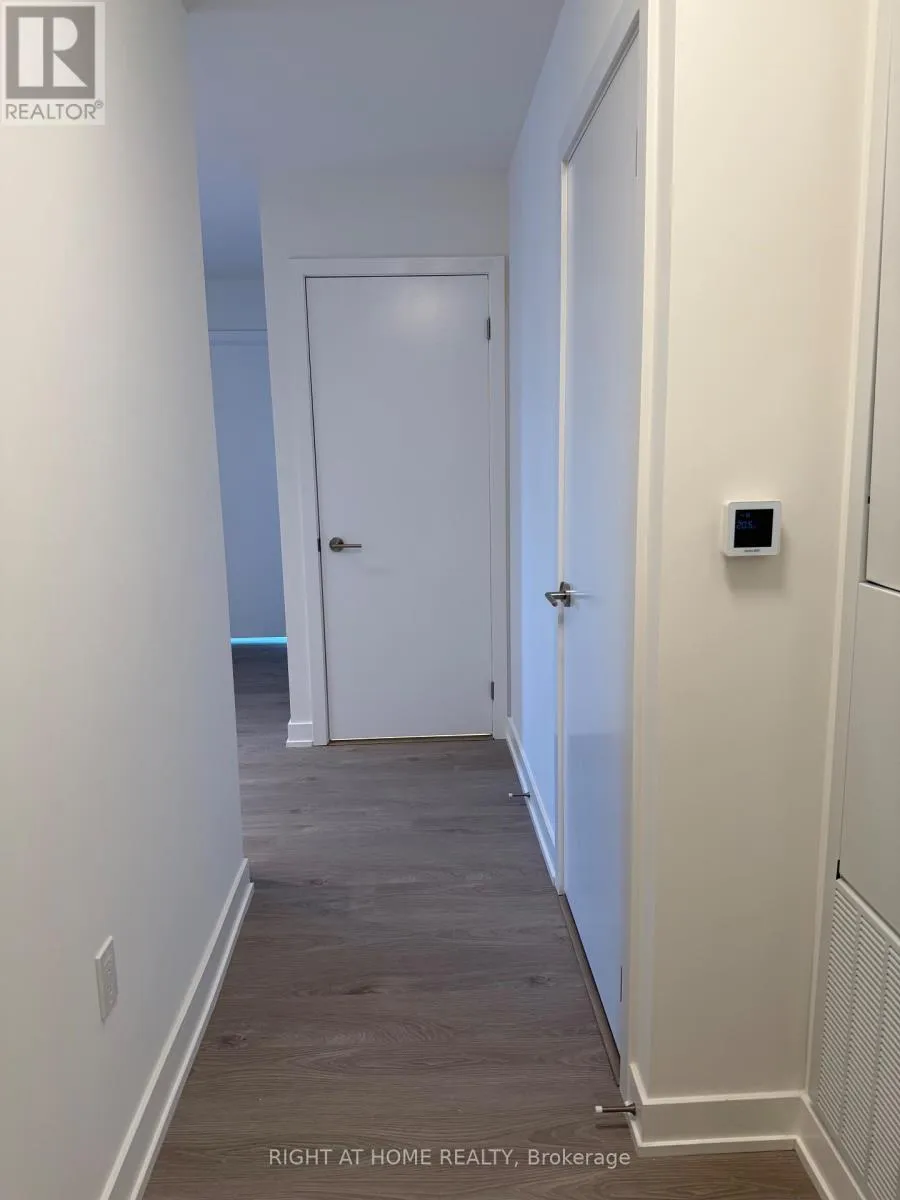 Apartment for rent: 1109 - 110 Broadway Avenue, Toronto, Ontario M4P 1V7