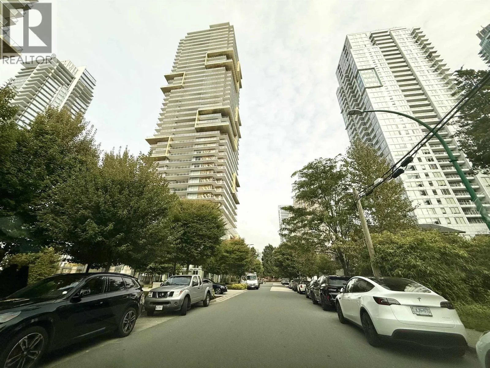 Apartment for rent: 1109 6383 Mckay Avenue, Burnaby, British Columbia V5H 0H8