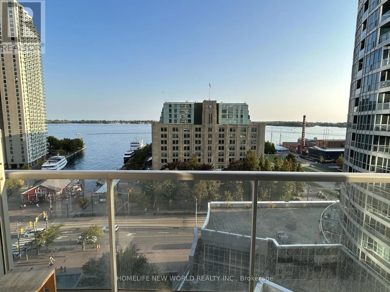 Apartment for rent: 1109 - 8 York Street, Toronto, Ontario M5J 2Y2