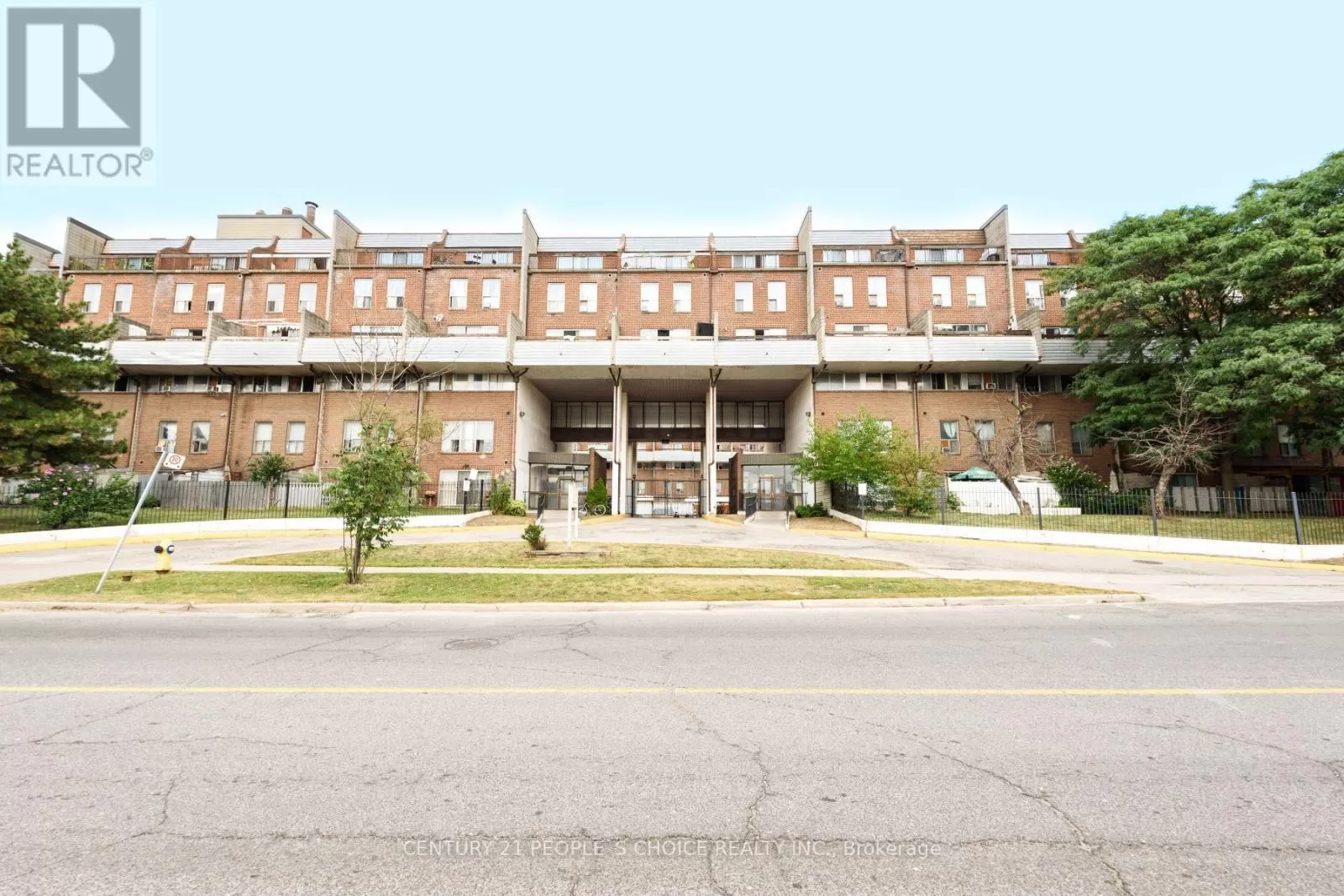 Row / Townhouse for rent: 111 - 10 Eddystone Avenue, Toronto, Ontario M3N 2T2