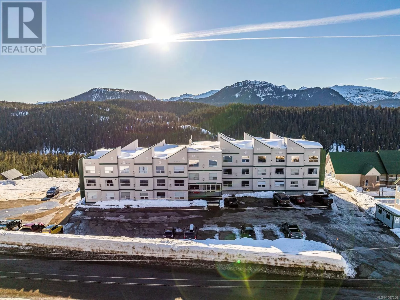 Apartment for rent: 111 1105 Henry Rd, Courtenay, British Columbia V9J 1L0