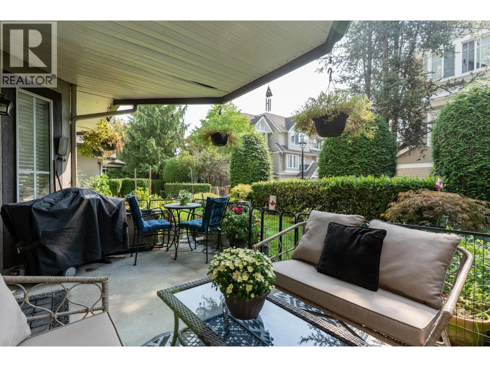 Apartment for rent: 111 12464 191b Street, Pitt Meadows, British Columbia V3Y 2P6