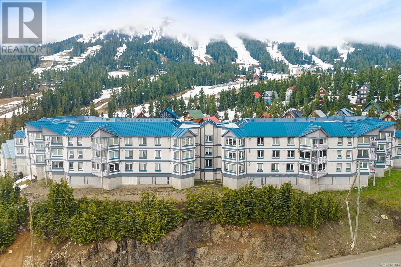 Apartment for rent: 111 1320 Henry Rd, Courtenay, British Columbia V9J 1L0