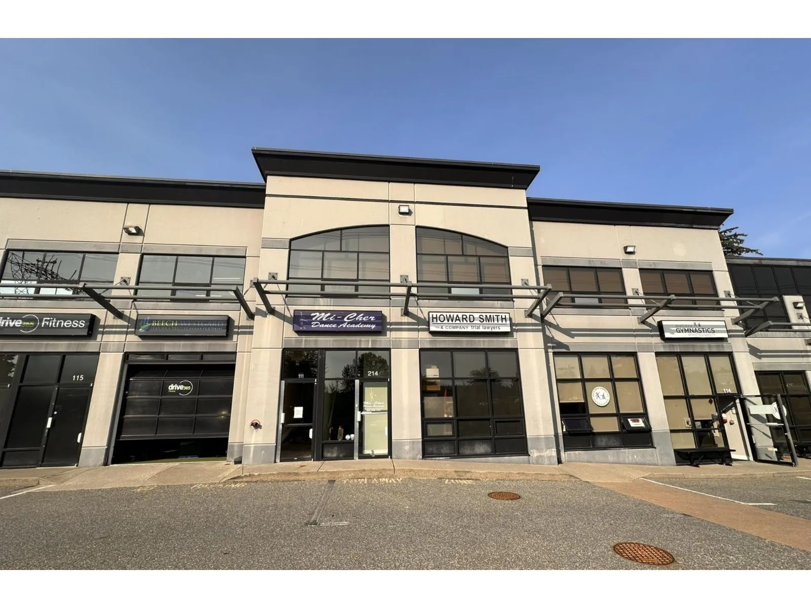 111 & 211 15272 Croydon Drive, Surrey, British Columbia V3Z 0Z5