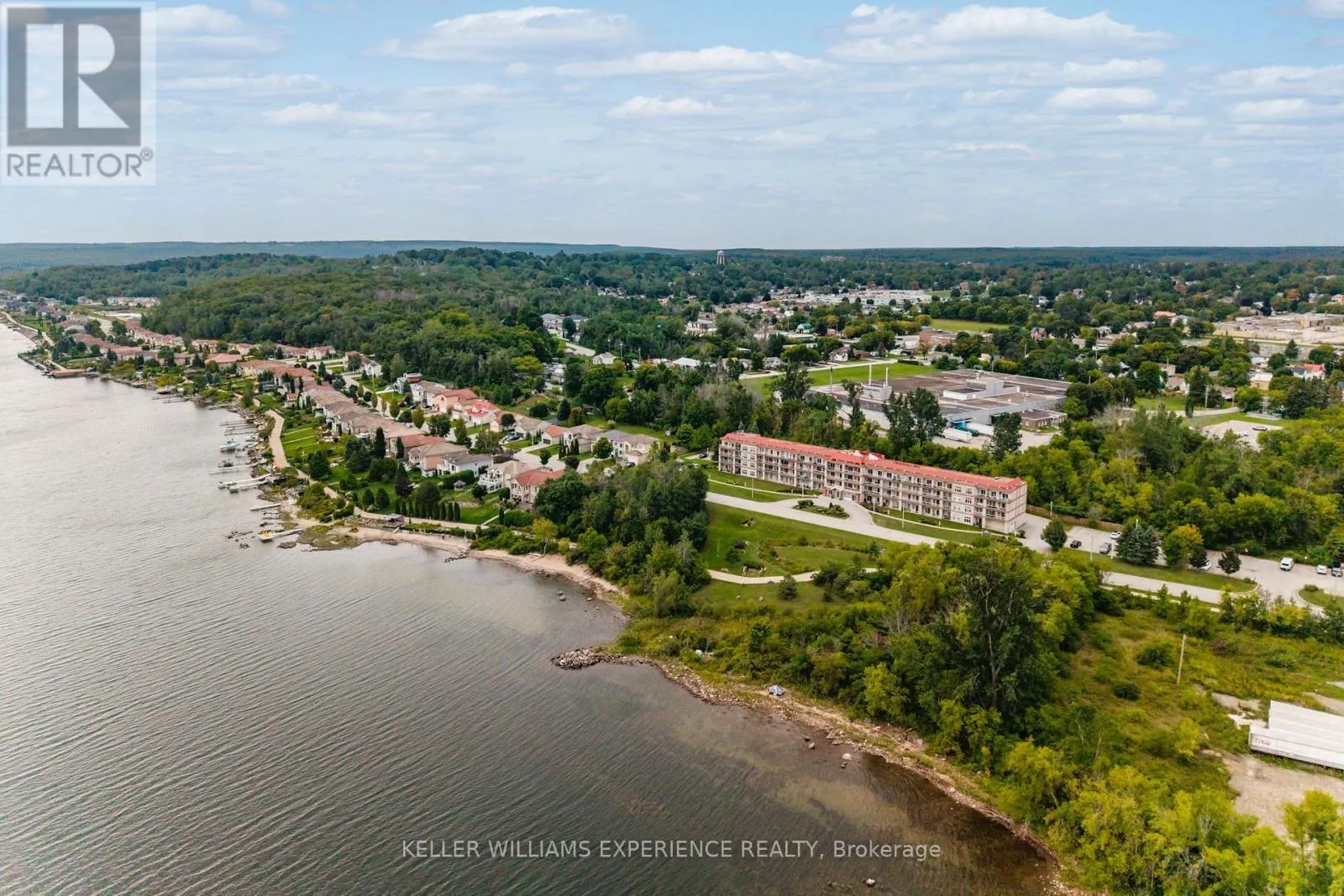 Apartment for rent: 111 - 280 Aberdeen Boulevard, Midland, Ontario L4R 5N4