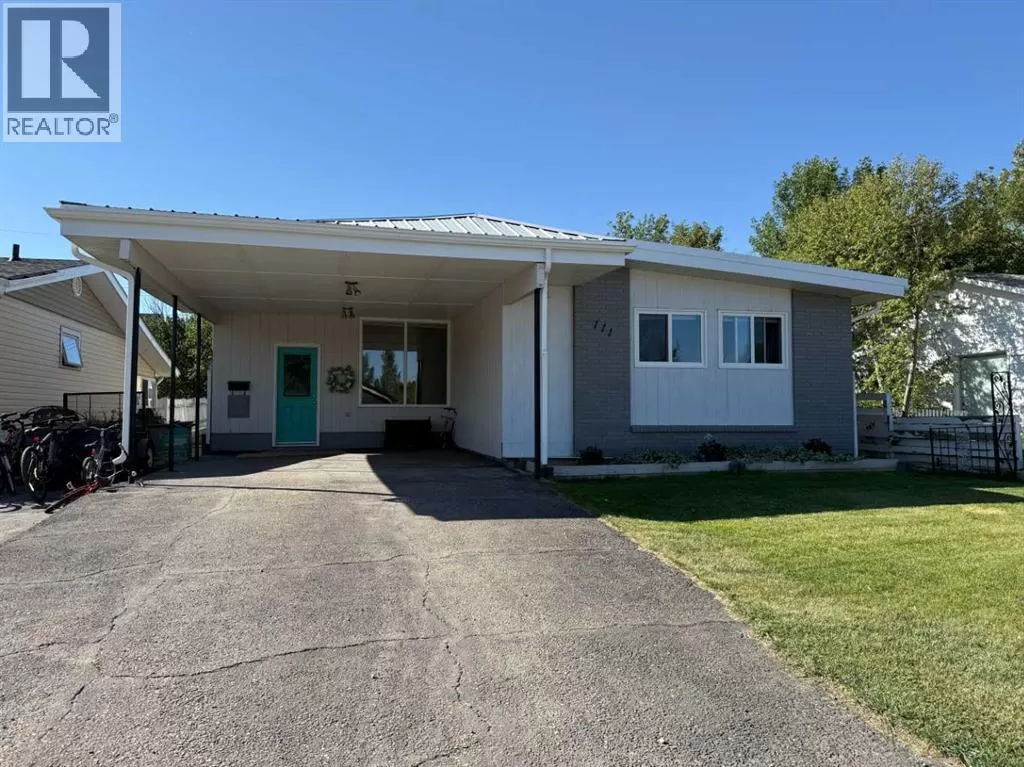 House for rent: 111 3 Avenue E, Bow Island, Alberta T0K 0G0