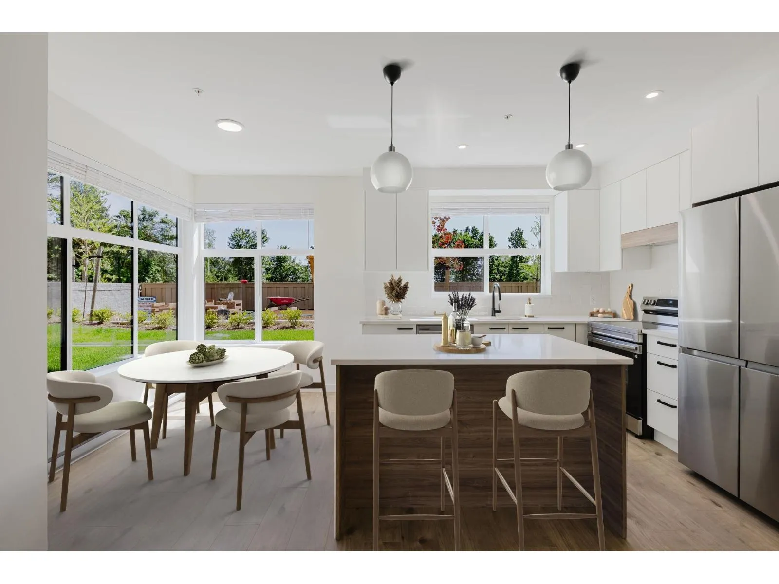 Apartment for rent: 111 33920 Best Avenue, Mission, British Columbia V2V 0L9