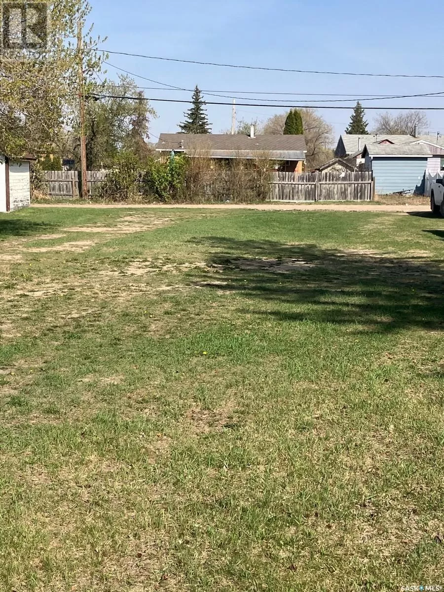 Unknown for rent: 111 3rd Street N, Nipawin, Saskatchewan S0E 1E0
