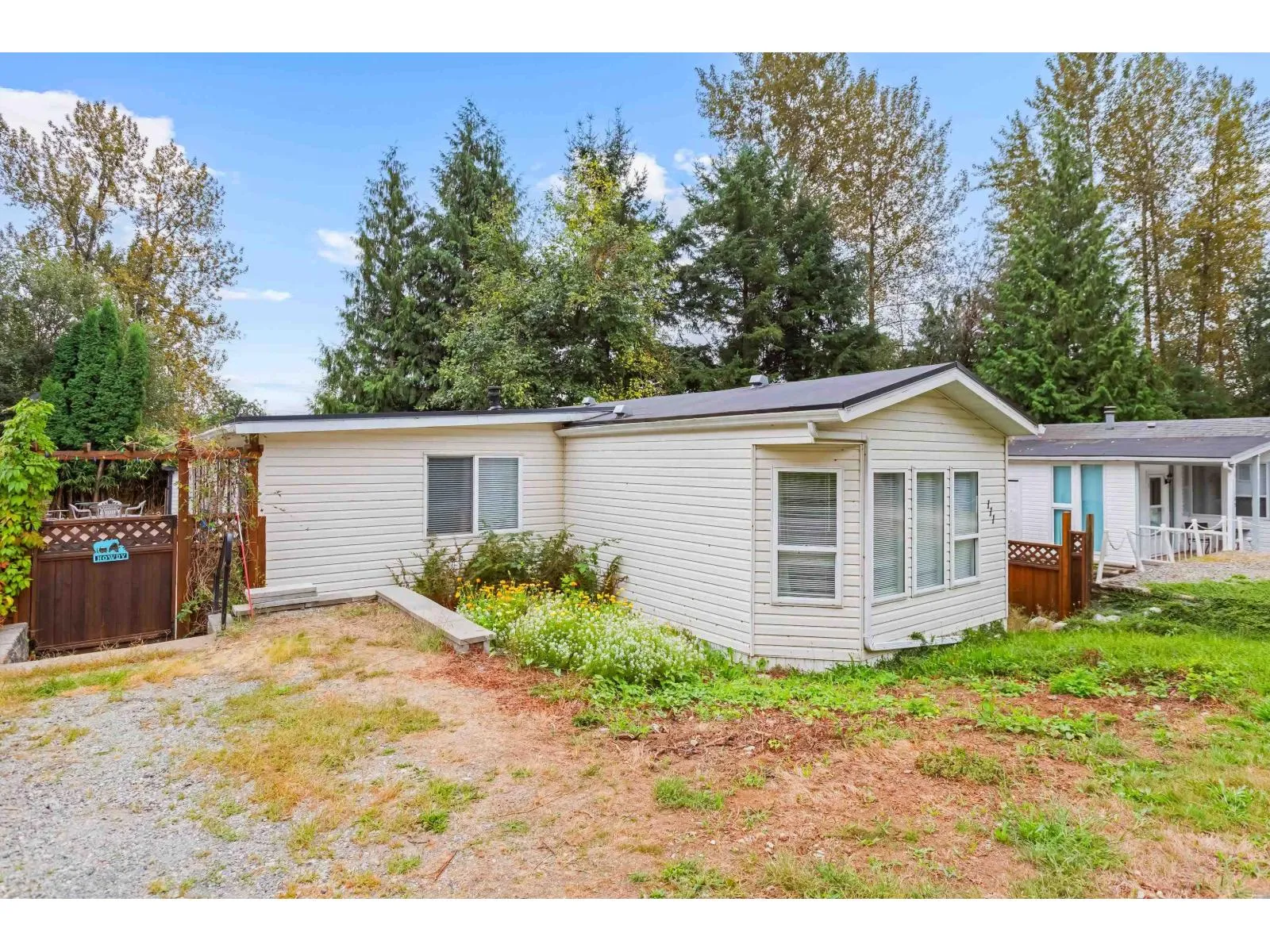 Manufactured Home for rent: 111 43201 Lougheed Highway, Mission, British Columbia V0M 1G0