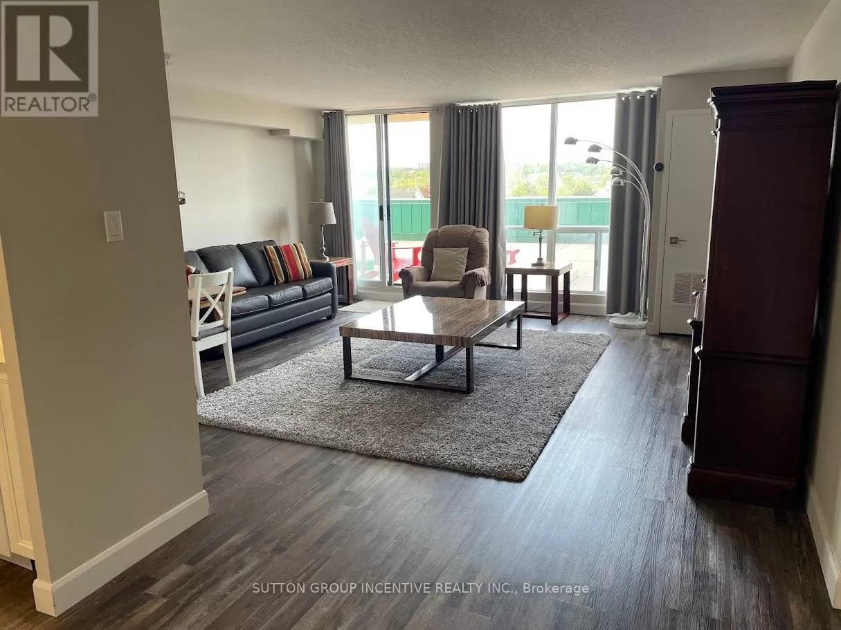 Apartment for rent: 111 - 65 Ellen Street, Barrie, Ontario L4N 3A5