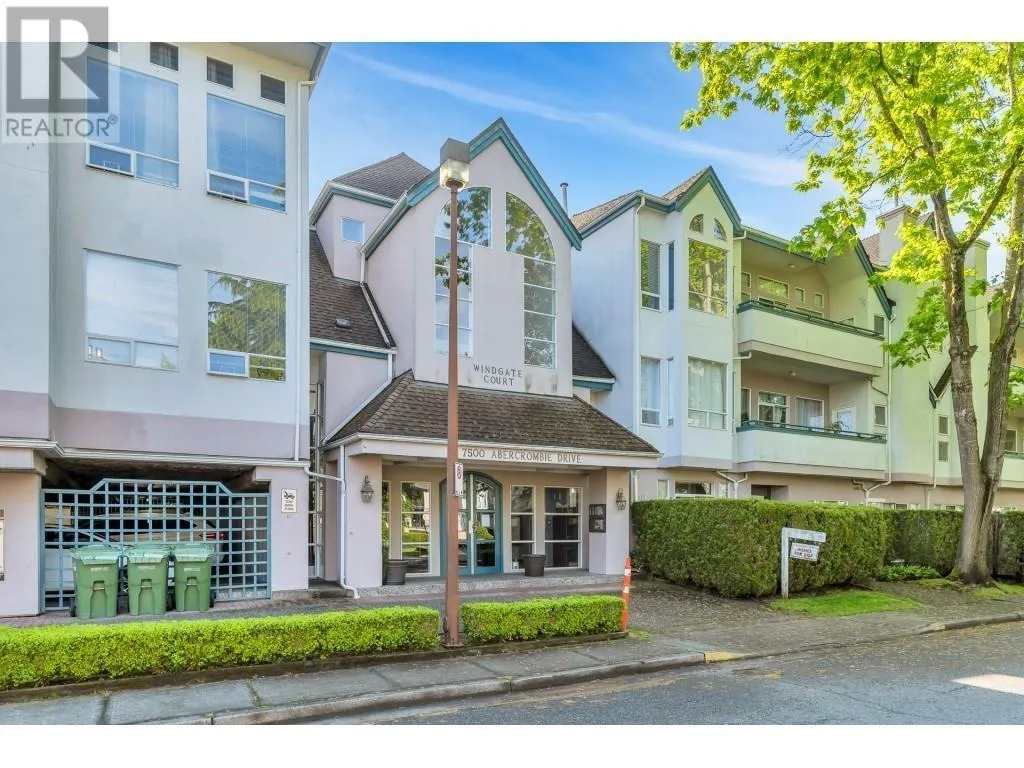 Apartment for rent: 111 7500 Abercrombie Drive, Richmond, British Columbia V6Y 3J9