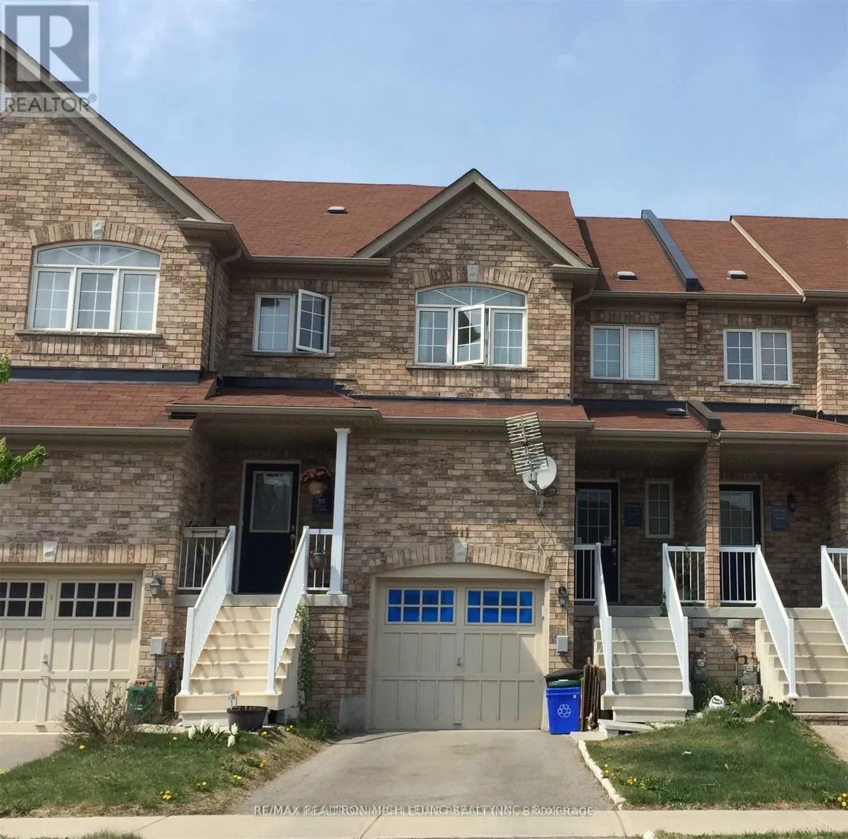 Row / Townhouse for rent: 111 Amulet Crescent, Richmond Hill, Ontario L4S 2V9
