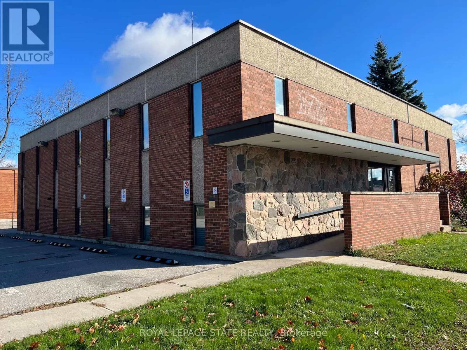 Offices for rent: 111 Broad Street E, Haldimand, Ontario N1A 1S6