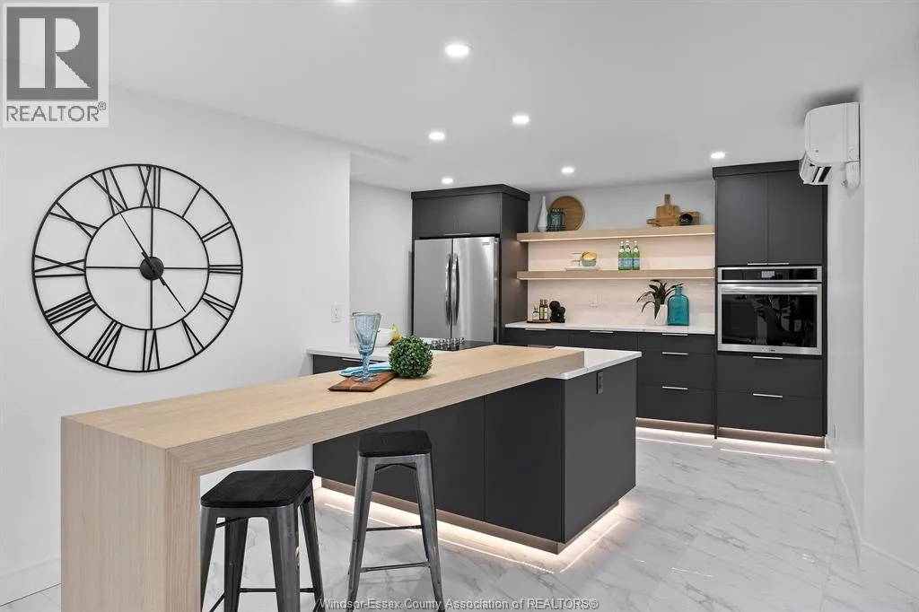 Apartment for rent: 111 Riverside Drive East Unit# 116, Windsor, Ontario N9A 2S6