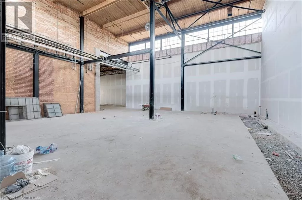 111 Sherwood Drive Unit# 9, Brantford, Ontario N3T 6J9