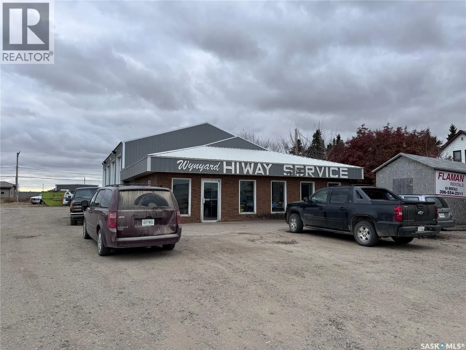 Warehouse for rent: 111 South Service Road, Wynyard, Saskatchewan S0A 4T0