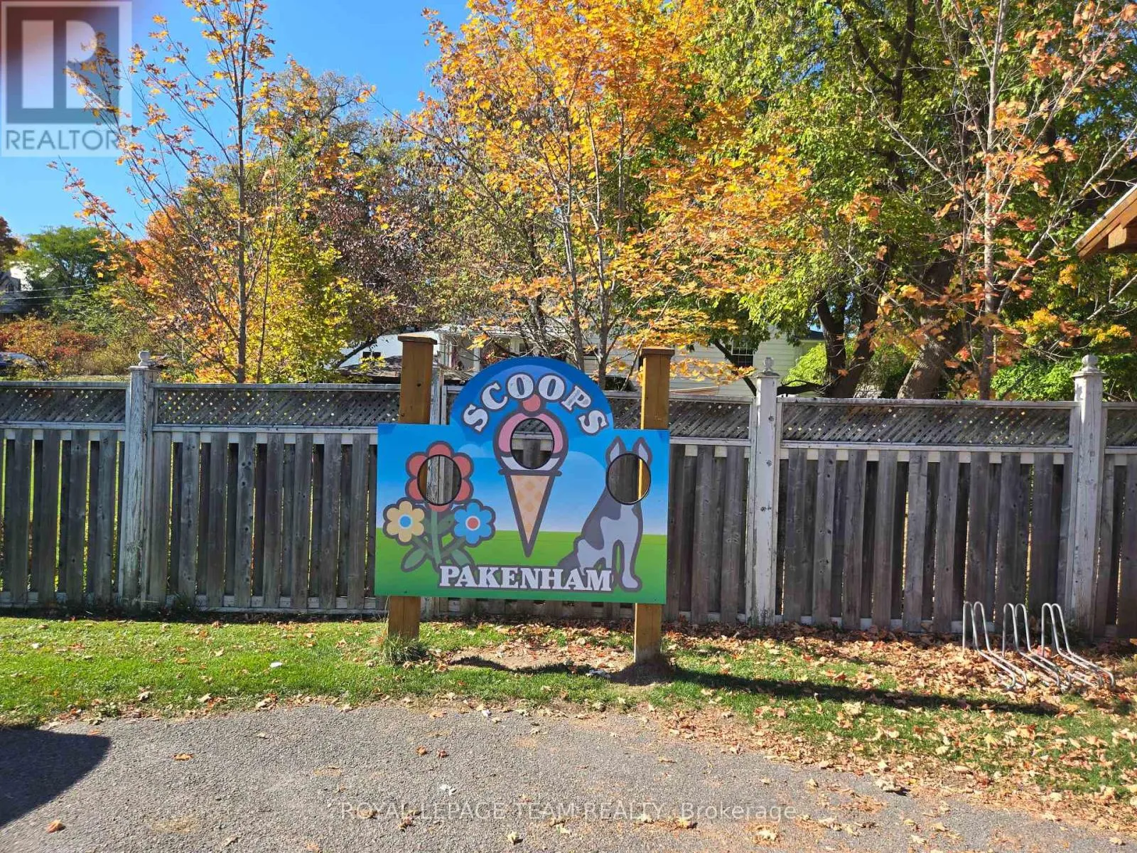 111 Waba Road, Mississippi Mills, Ontario K0A 2X0