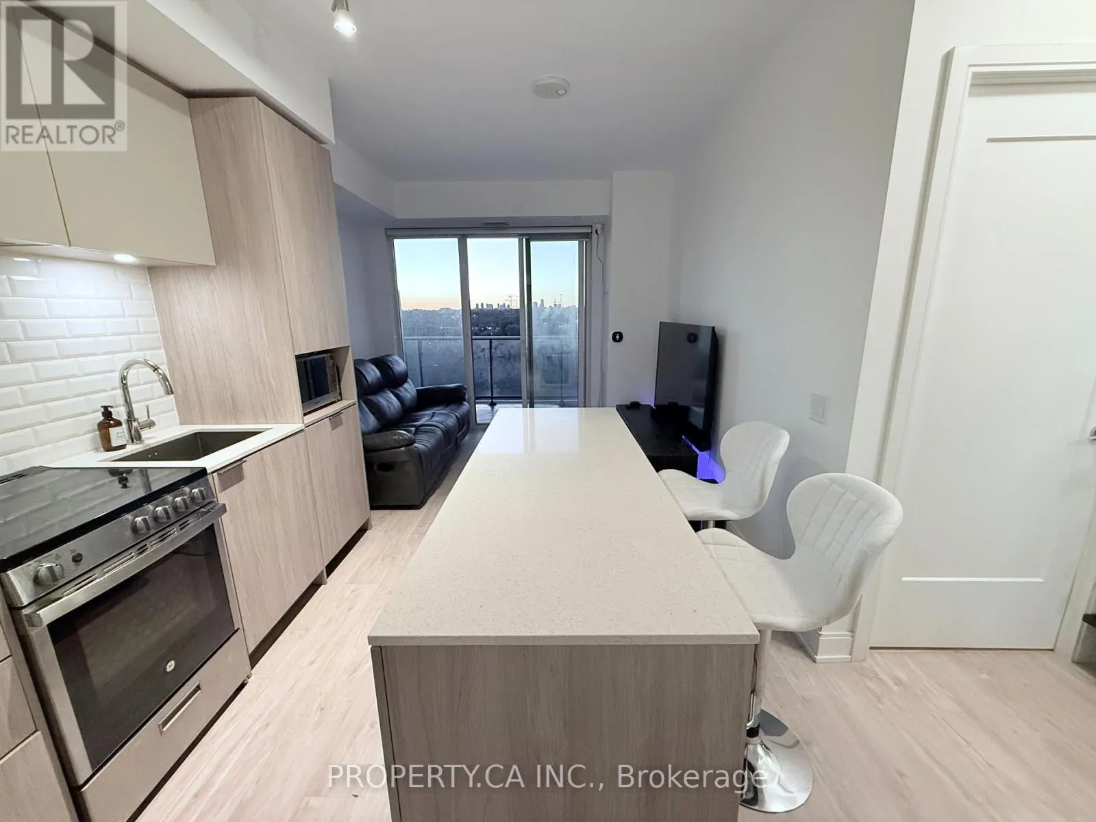 Apartment for rent: 1110 - 70 Annie Craig Drive, Toronto, Ontario M9V 0G2