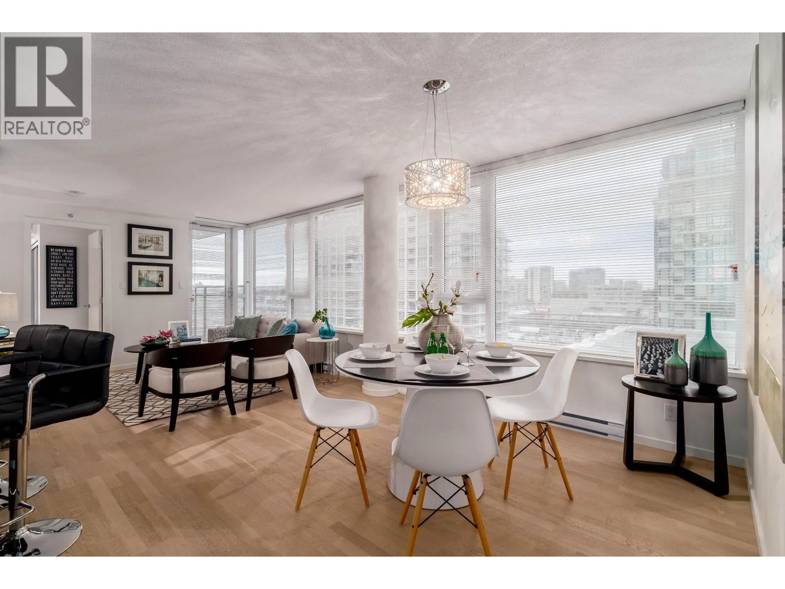 Apartment for rent: 1110 7888 Ackroyd Road, Richmond, British Columbia V6X 0M9