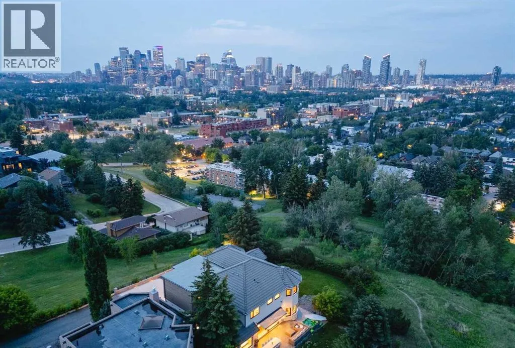 House for rent: 1111 16a Street Nw, Calgary, Alberta T2N 2C9