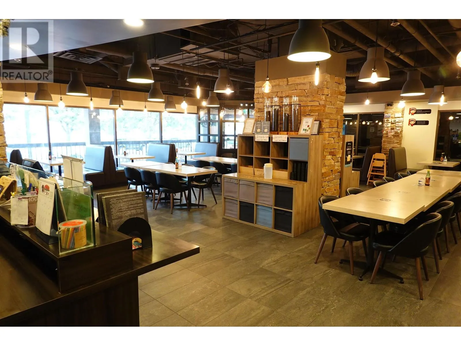 111-113 3030 Lincoln Avenue, Coquitlam, British Columbia V3B 6B4