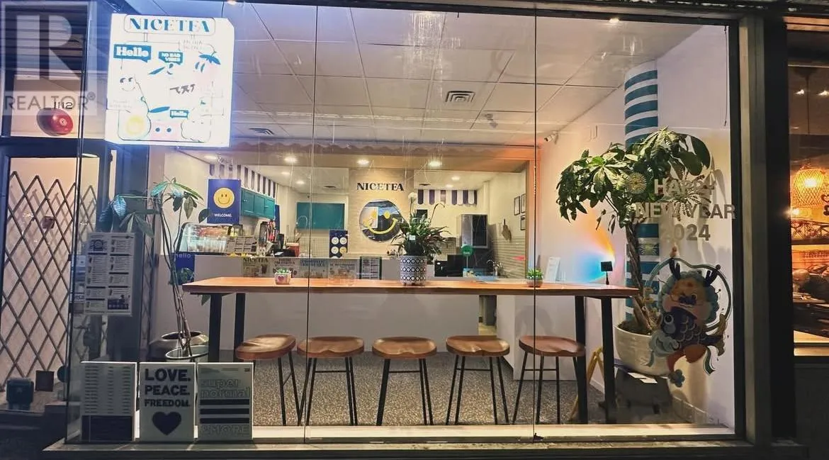 1112 Denman Street, Vancouver, British Columbia V6G 2M8