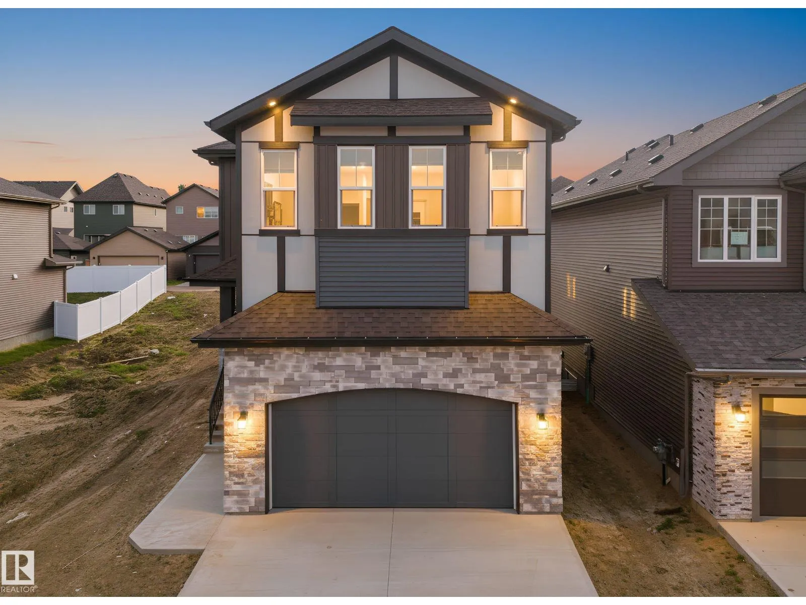 House for rent: 1113 Gyrfalcon Cr Nw, Edmonton, Alberta T5S 0S5