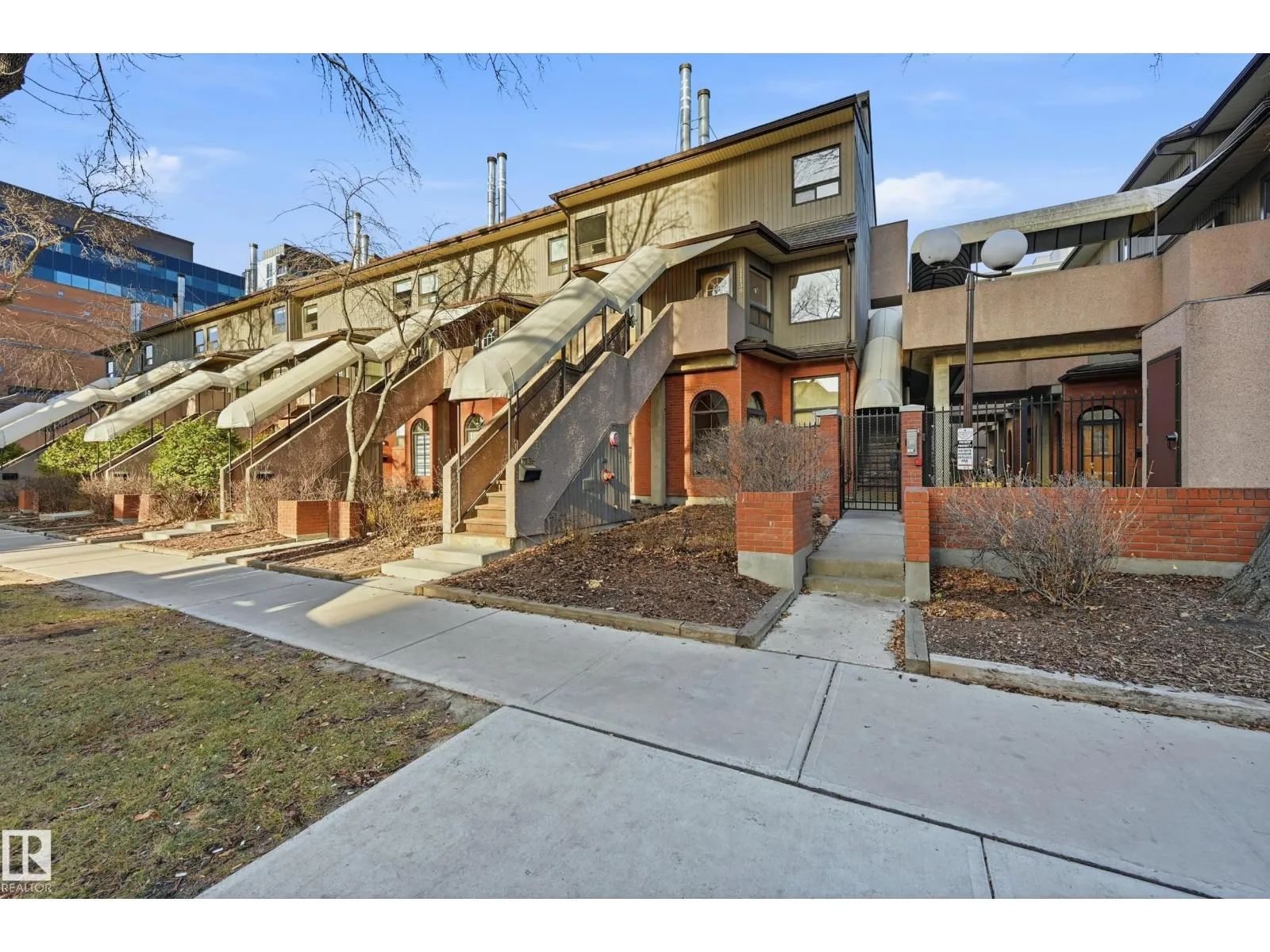 Row / Townhouse for rent: 11138 83 Av Nw, Edmonton, Alberta T6G 0V1