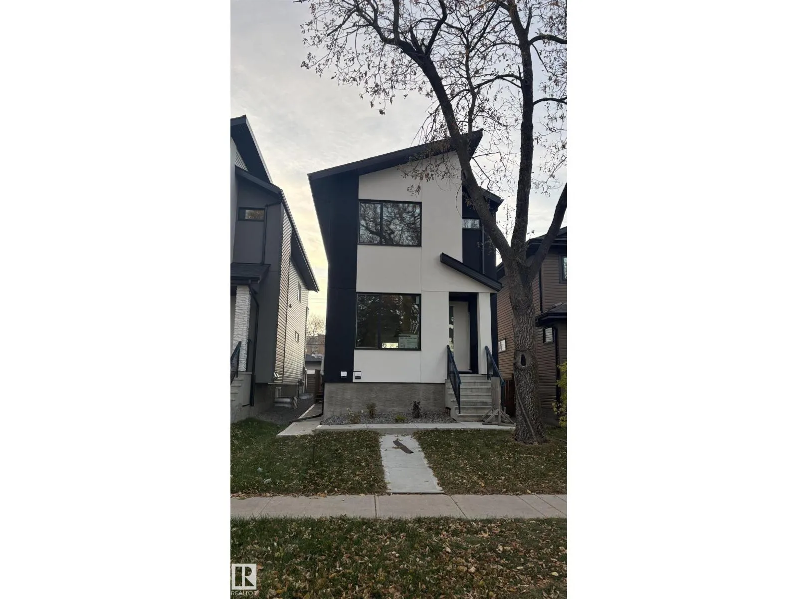 House for rent: 11140 126 St E Nw, Edmonton, Alberta T5M 0P9