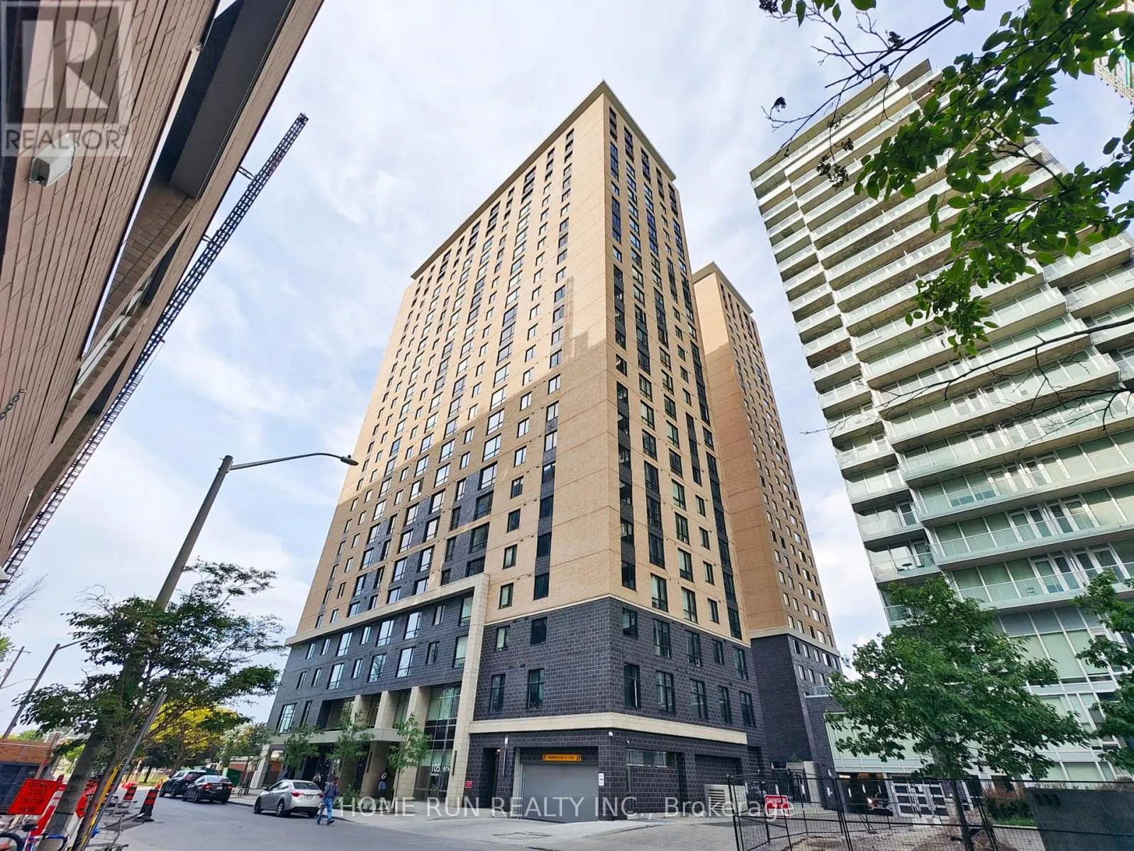 Apartment for rent: 1116 - 105 Champagne Street S, Ottawa, Ontario K1S 4P3