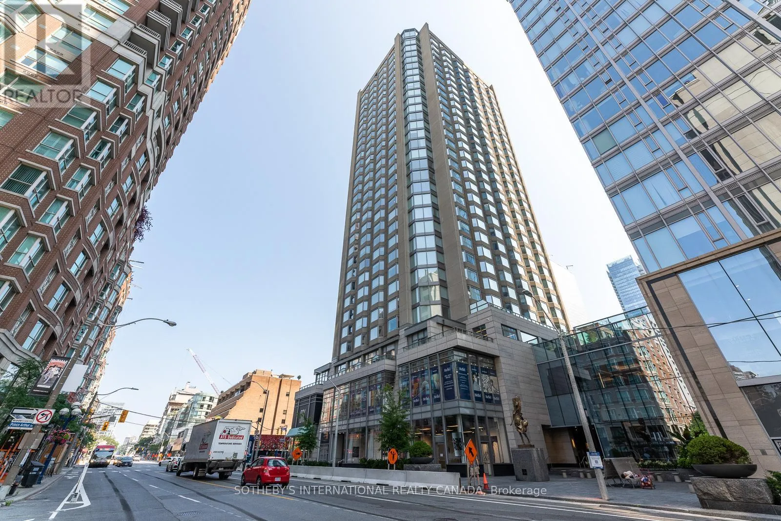 Apartment for rent: 1116 - 155 Yorkville Avenue, Toronto, Ontario M5R 0B4