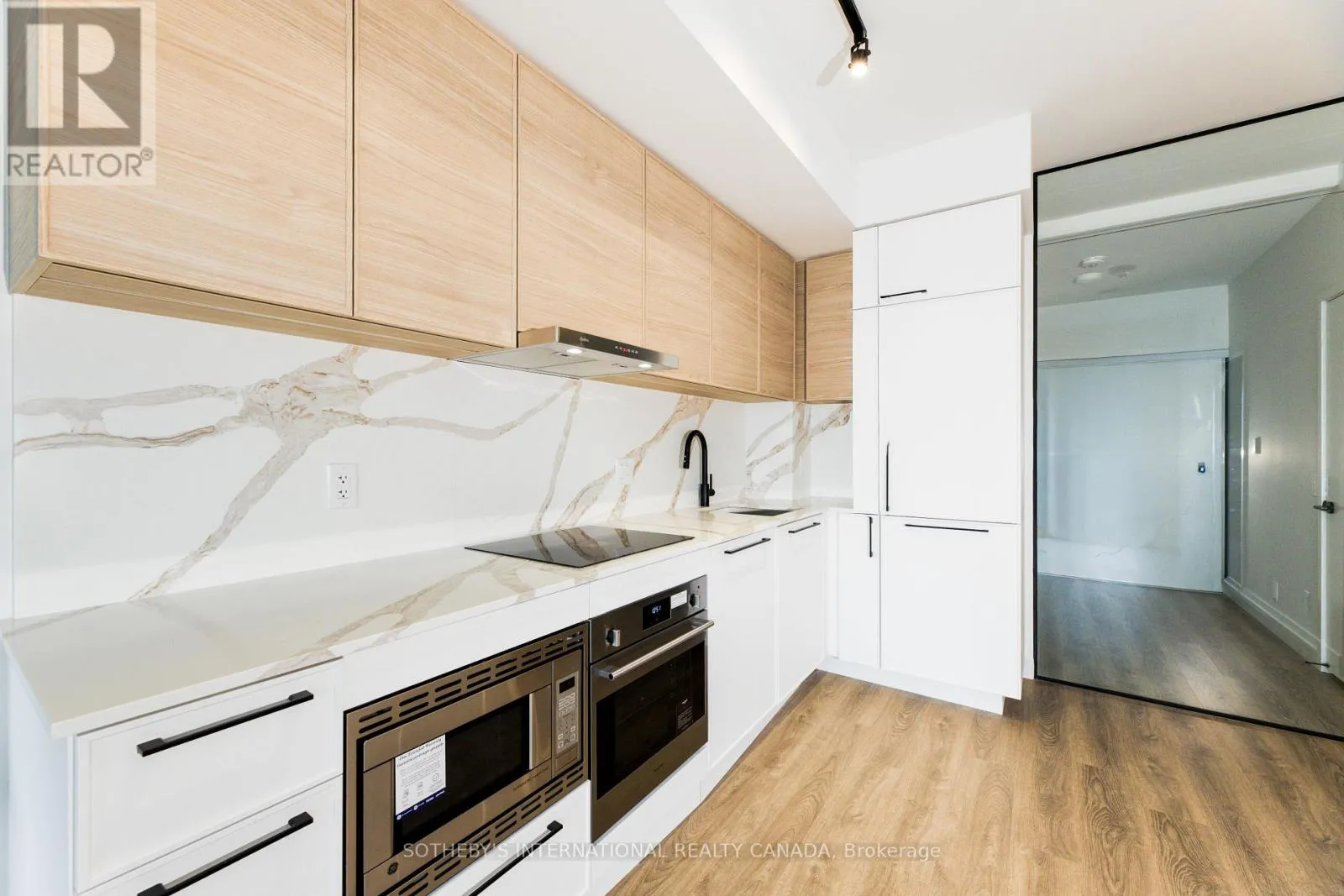 Apartment for rent: 1117 - 1050 Eastern Avenue, Toronto, Ontario M4L 0B7