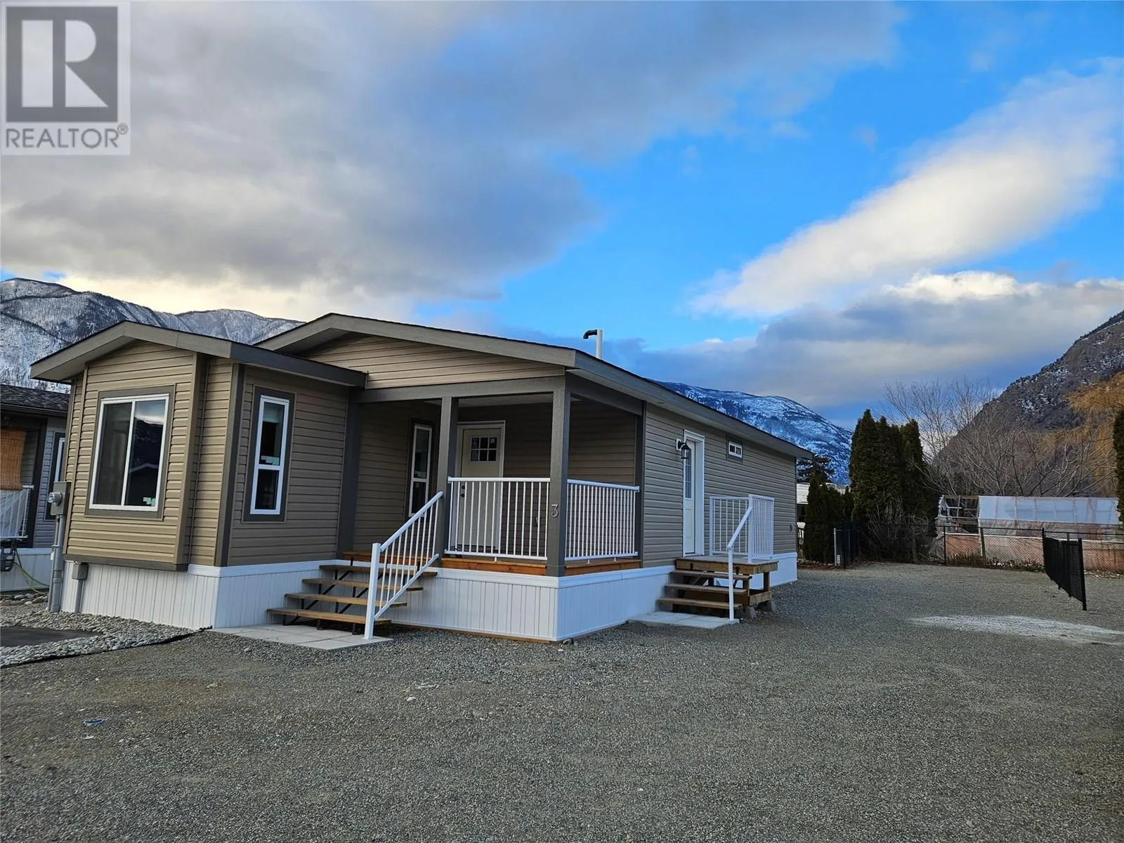 Manufactured Home for rent: 1118 Middle Bench Road Unit# 3, Keremeos, British Columbia V0X 1N2