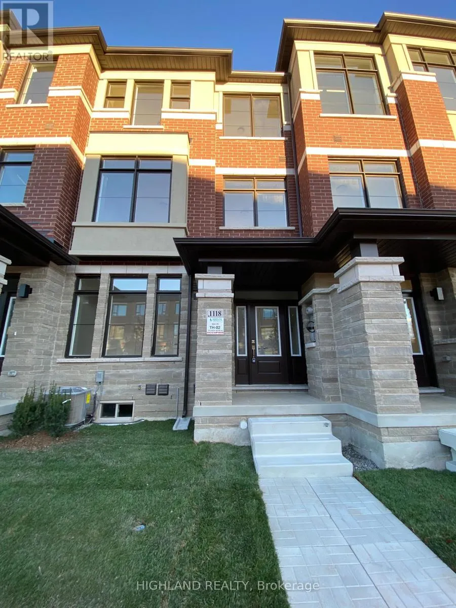 Row / Townhouse for rent: 1118 Wheat Boom Drive, Oakville, Ontario L6H 7W4