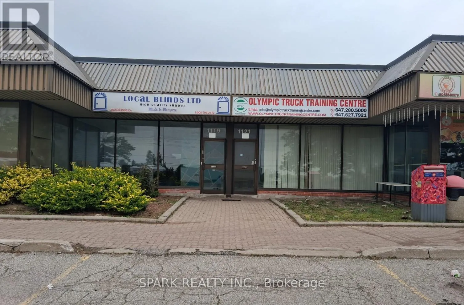 1119 Derry Road E, Mississauga, Ontario L5T 1P3