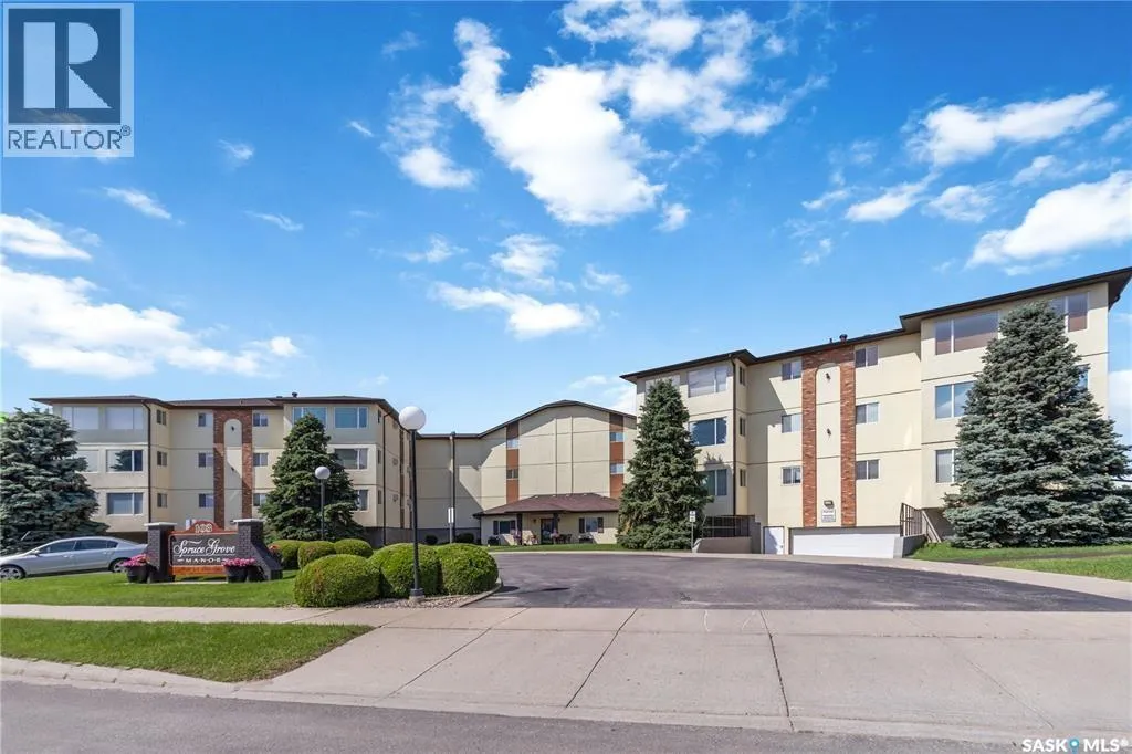 Apartment for rent: 112 103 Keevil Crescent, Saskatoon, Saskatchewan S7N 4L9