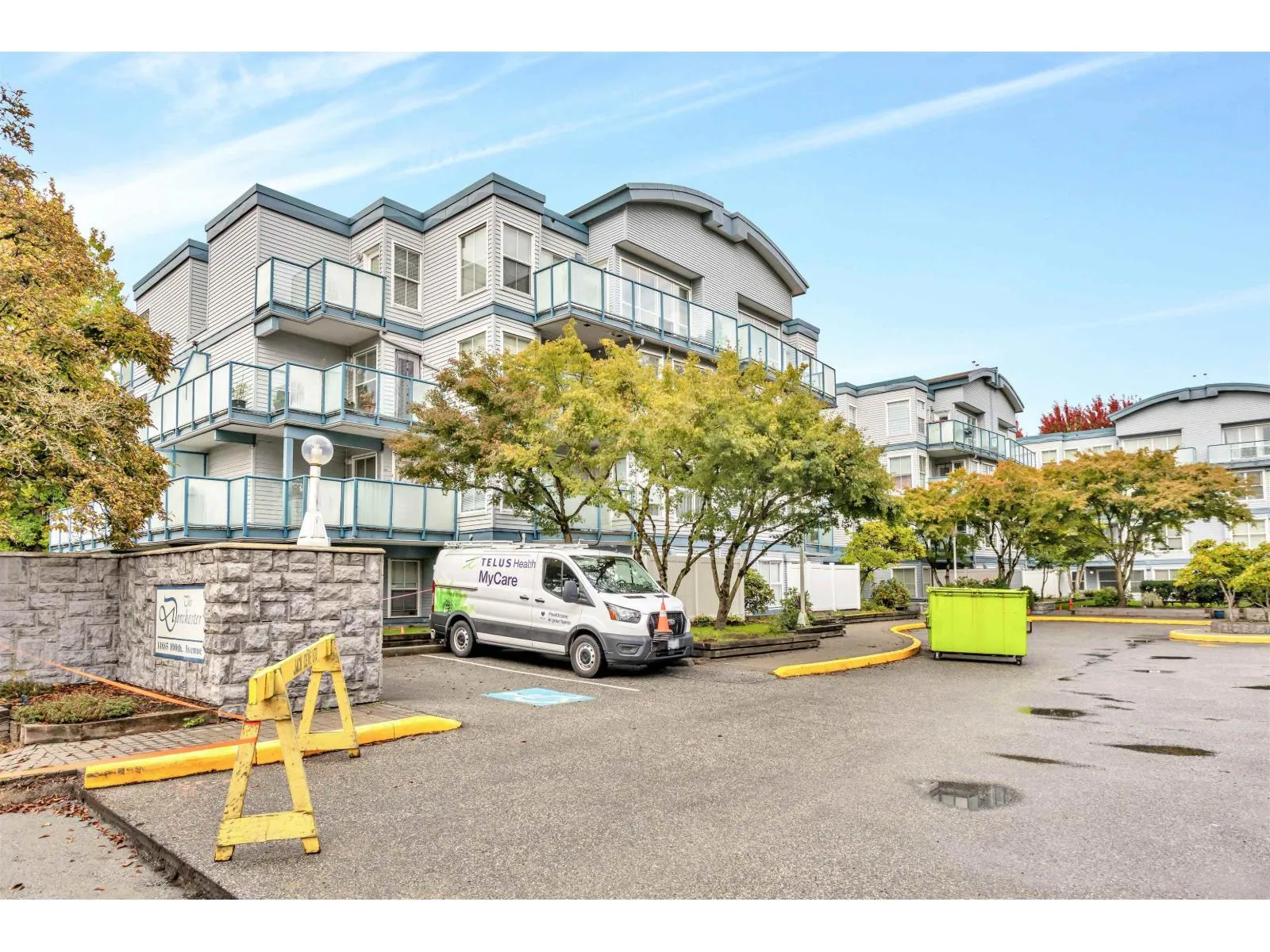 Apartment for rent: 112 14885 100 Avenue Avenue, Surrey, British Columbia V3R 0W1