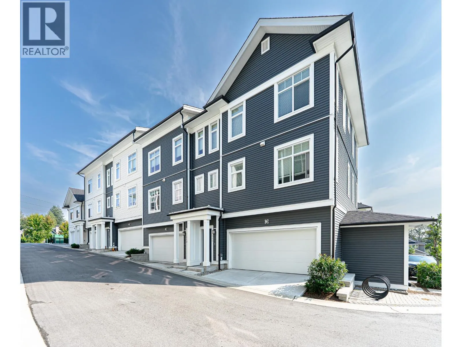 Row / Townhouse for rent: 112 3489 Baycrest Avenue, Coquitlam, British Columbia V3B 0T4