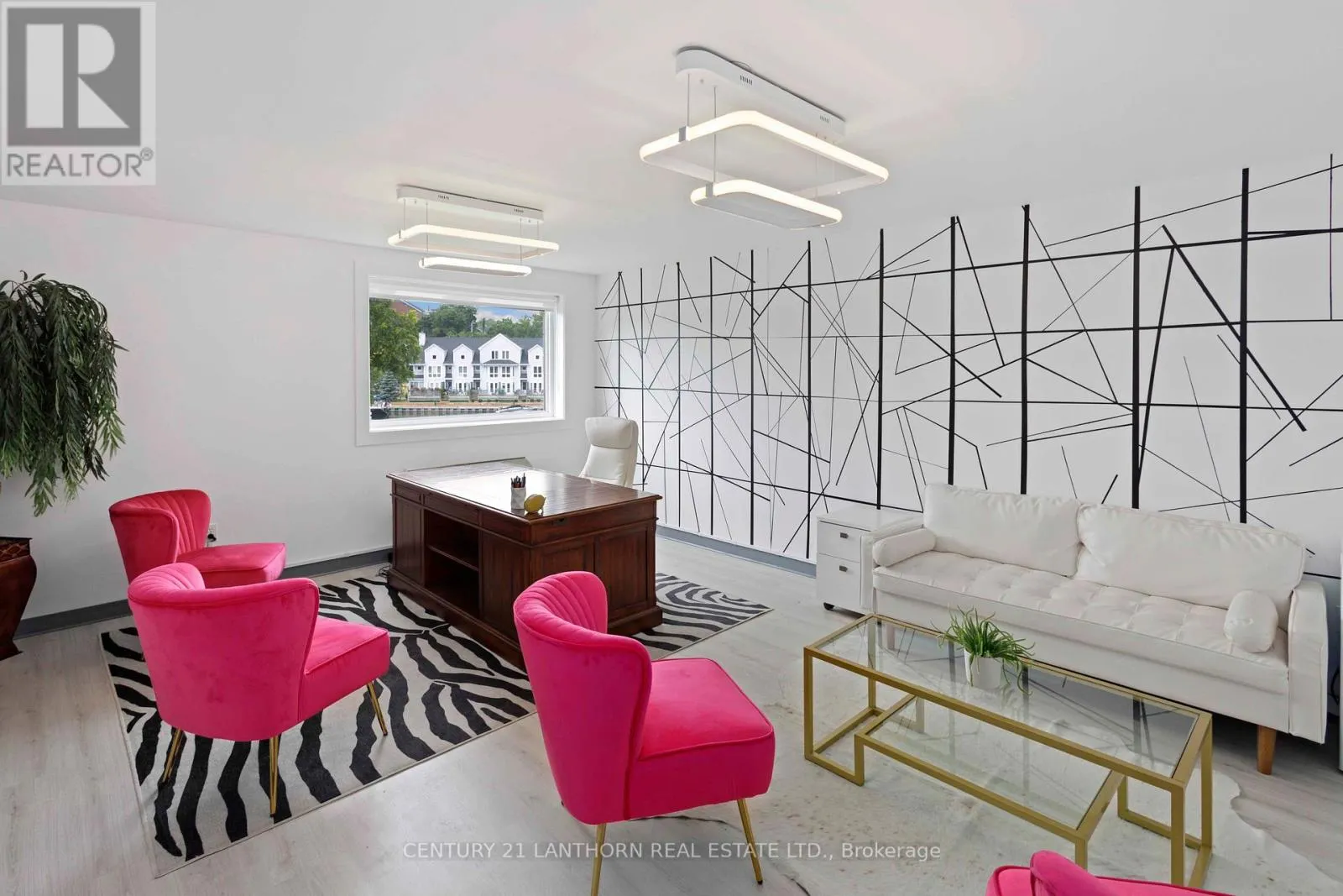 Offices for rent: 112 - 35 Bridge Street, Prince Edward County, Ontario K0K 2T0