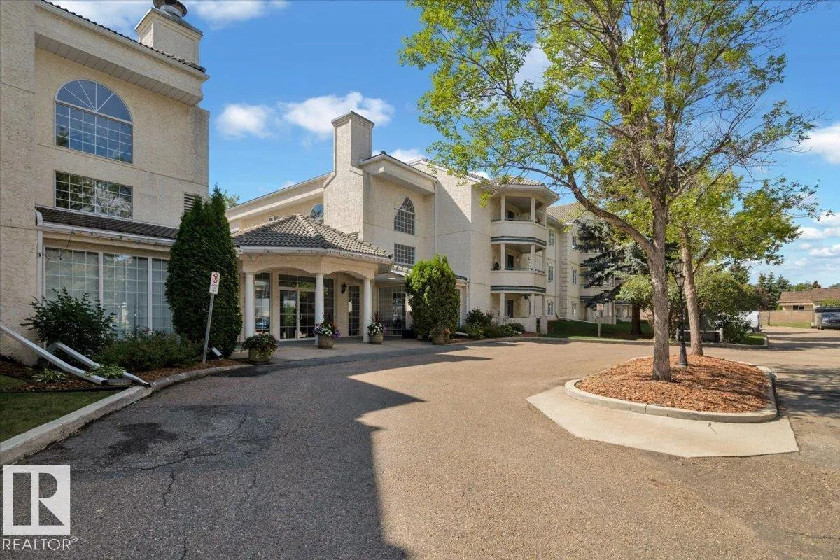 Apartment for rent: #112 45 Gervais Rd, St. Albert, Alberta T8N 6H7