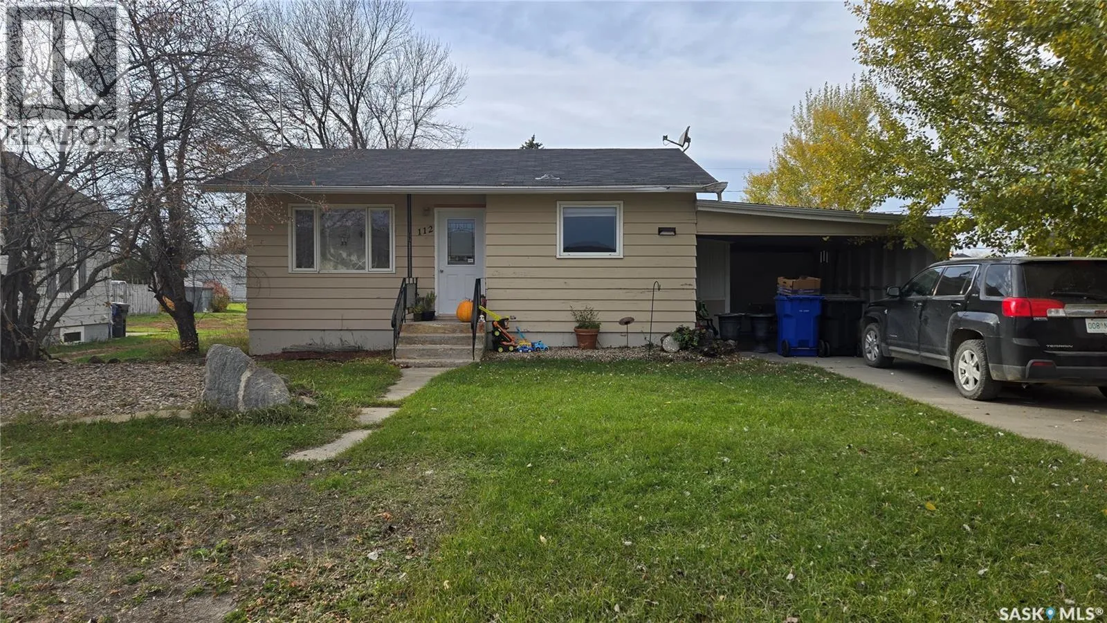 House for rent: 112 4th Street E, Carnduff, Saskatchewan S0C 0S0
