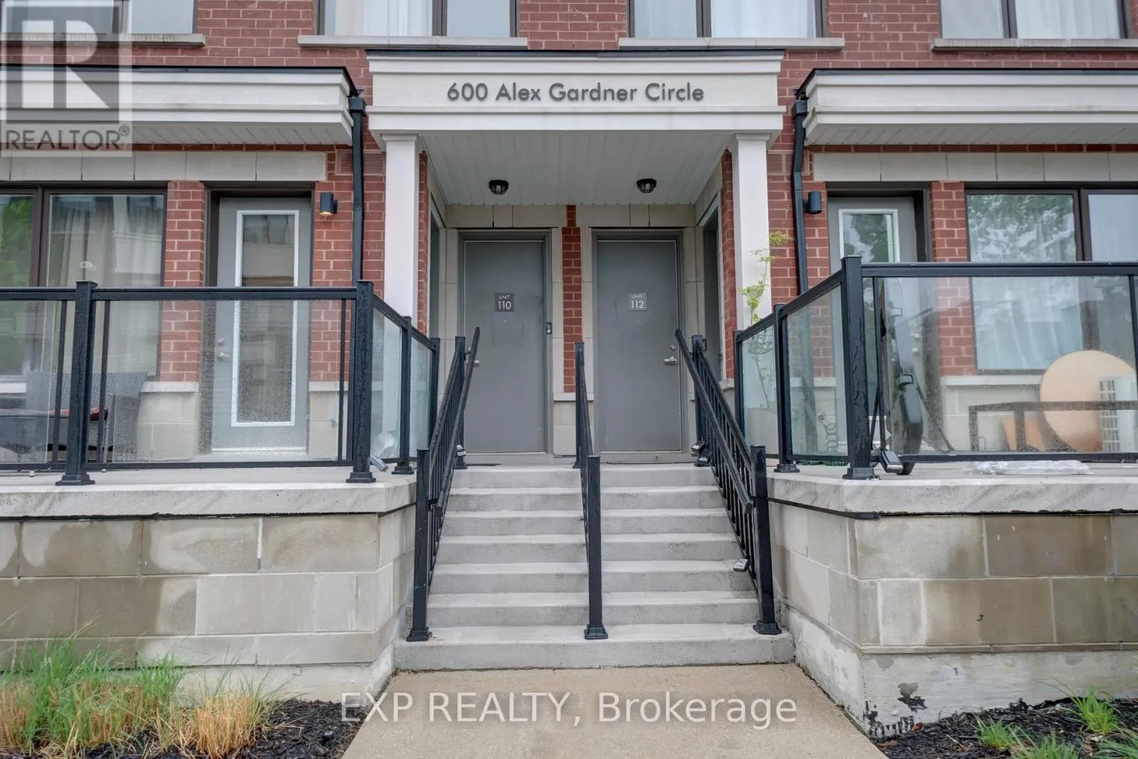 Row / Townhouse for rent: 112 - 600 Alex Gardner Circle, Aurora, Ontario L4G 3G5