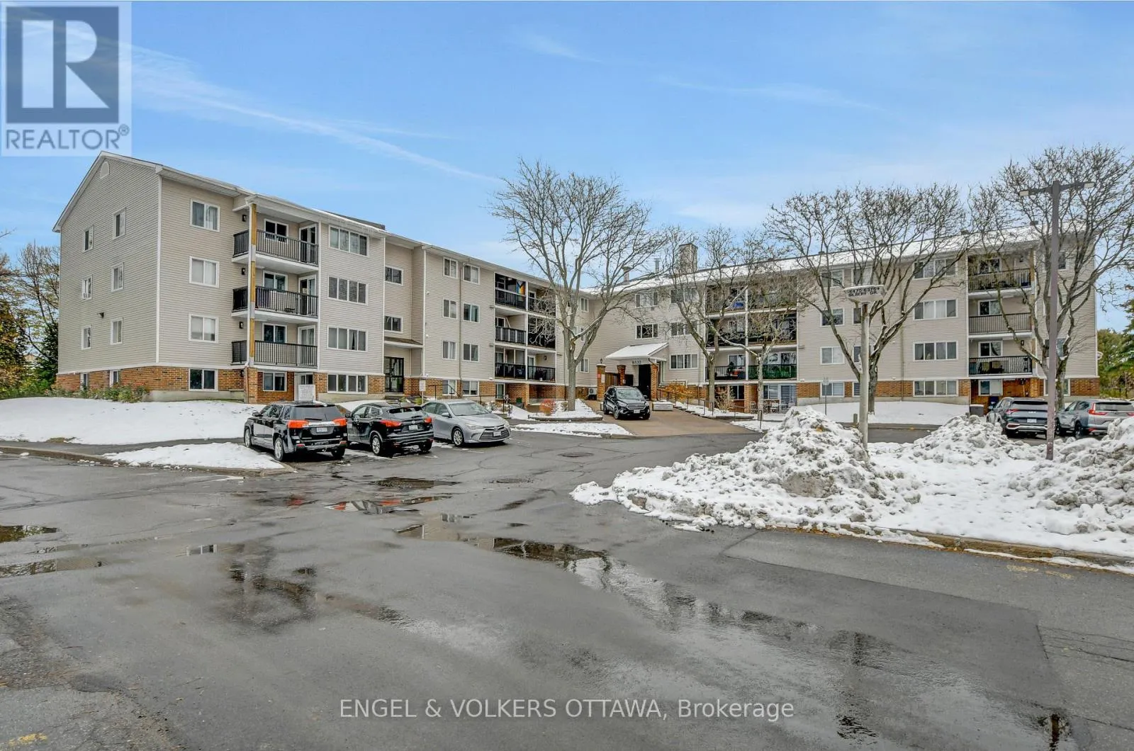 Apartment for rent: 112 - 6532 Bilberry Drive, Ottawa, Ontario K1C 4N9